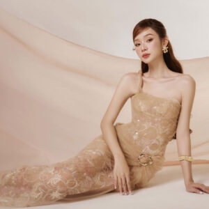 เช่าชุดแบรนด์เนม