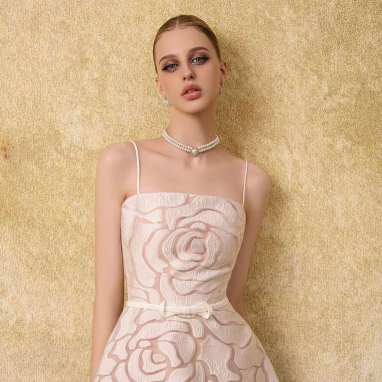 Grandeur Dress