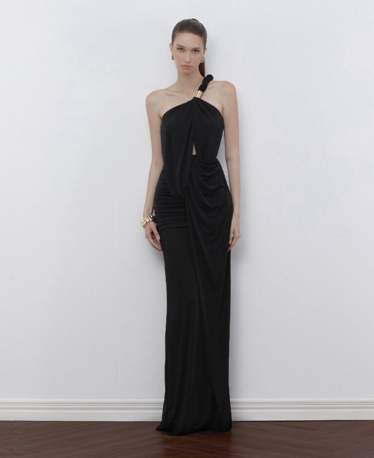 ร้านเช่าชุดราตรี Black Cut-Out Dress