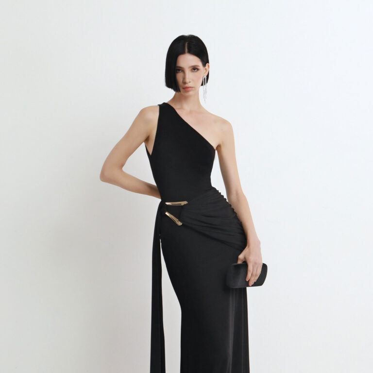 ร้านเช่าชุดราตรี Black Draped Dress
