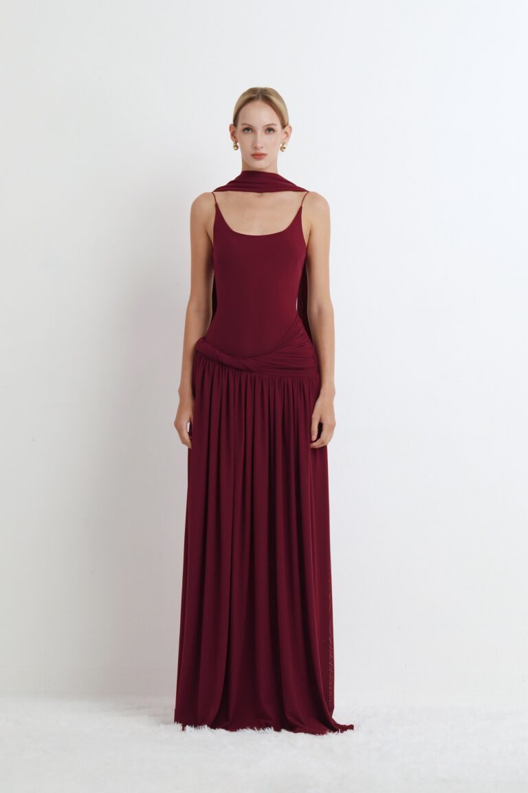 ร้านเช่าชุดราตรี Red Strap Maxi Dress