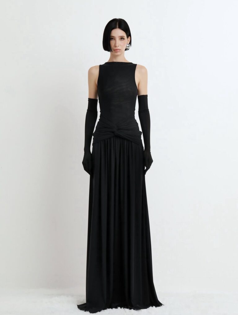 ร้านเช่าชุดราตรี Sleeveless maxi-black Dress