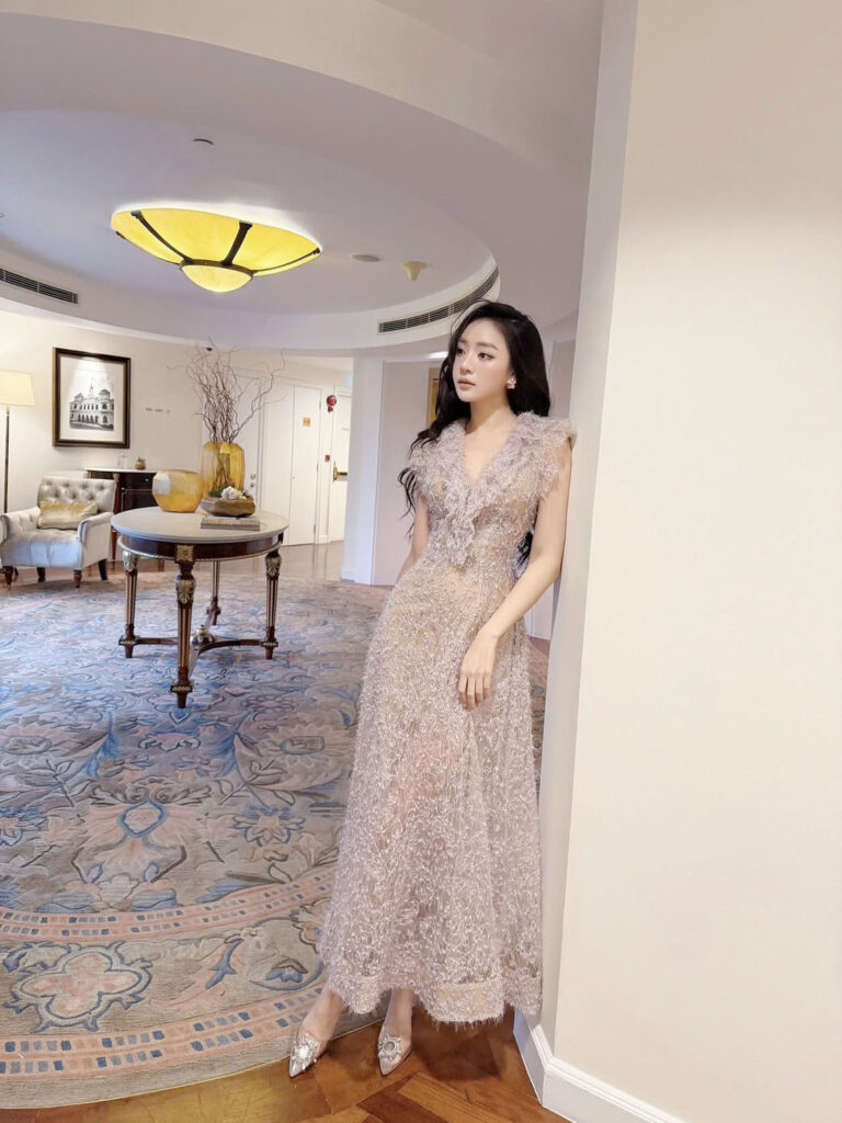 ร้านเช่าชุดราตรี Champagne Glow Dress