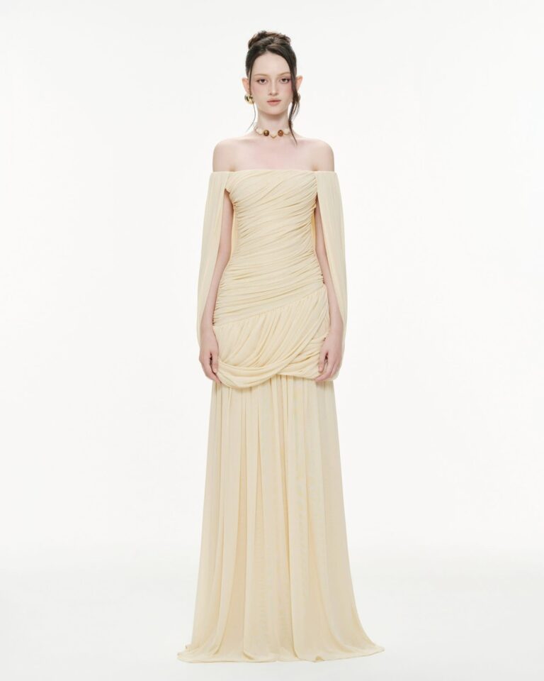 ร้านเช่าชุดราตรี Ruched Cream Dress