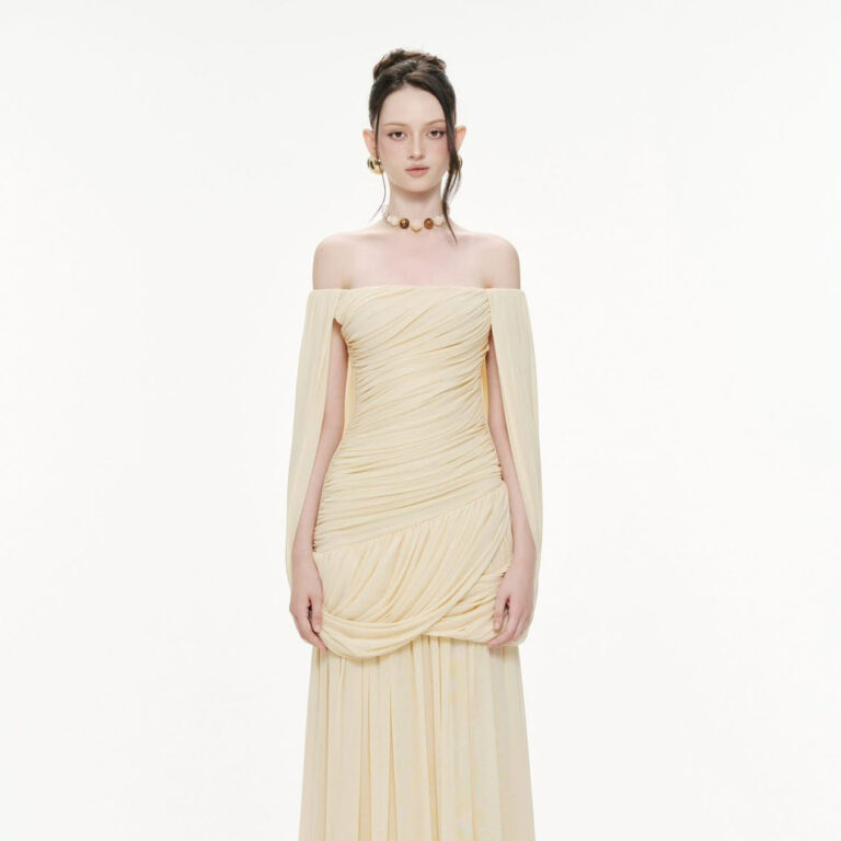ร้านเช่าชุดราตรี Ruched Cream Dress