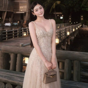 ร้านเช่าชุดราตรี Golden Veil Dress